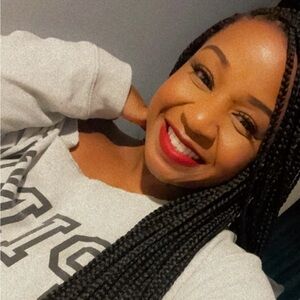 Meet your Posher, Shay